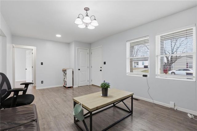 1224 NE 43rd Terrace, Kansas City, MO 64116