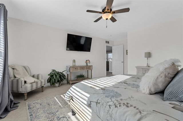 1327 Gardner Pond Lane, Vicksburg, MI 49097