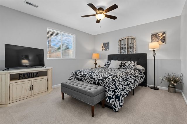 1327 Gardner Pond Lane, Vicksburg, MI 49097