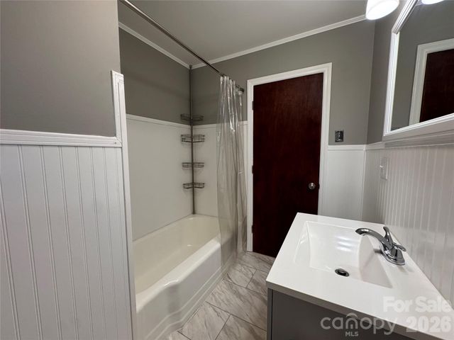 309 Morehead Drive, Marion, NC 28752