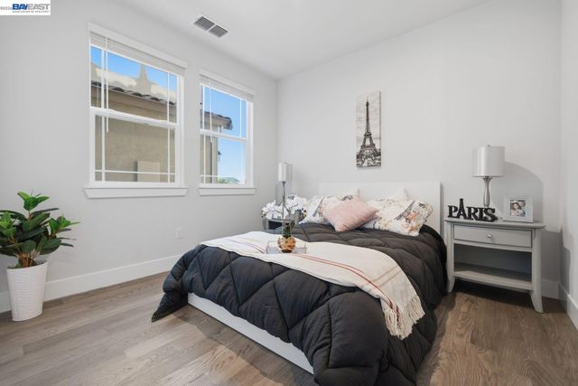 17 Ben Nevis Pl, Hayward, CA 94542