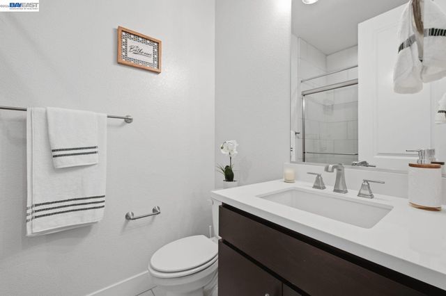 17 Ben Nevis Pl, Hayward, CA 94542
