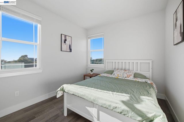 17 Ben Nevis Pl, Hayward, CA 94542