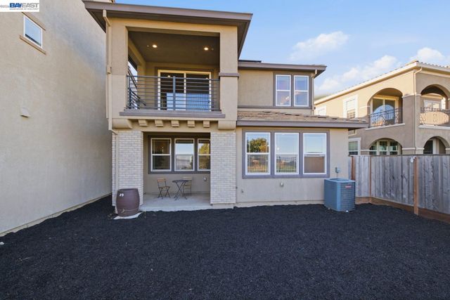 17 Ben Nevis Pl, Hayward, CA 94542