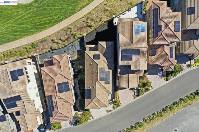 17 Ben Nevis Pl, Hayward, CA 94542