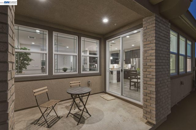 17 Ben Nevis Pl, Hayward, CA 94542