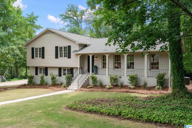 1049 SHADES AVENUE, Hoover, AL 35226