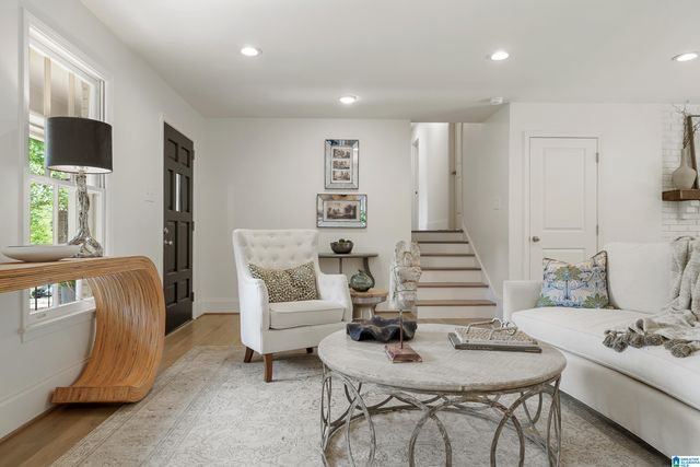 1049 SHADES AVENUE, Hoover, AL 35226