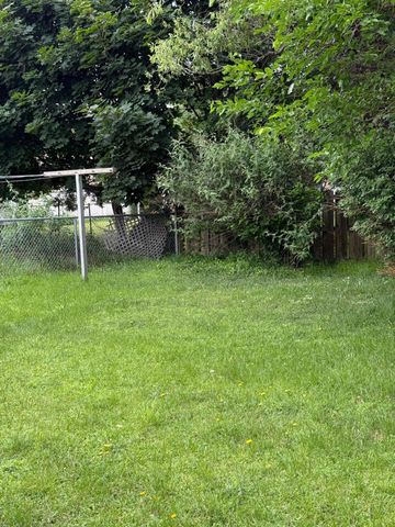 704 Engelman Street, City Of Manistee, MI 49660