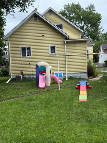 704 Engelman Street, City Of Manistee, MI 49660