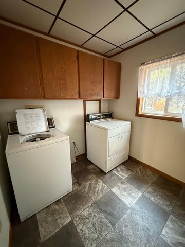 704 Engelman Street, City Of Manistee, MI 49660