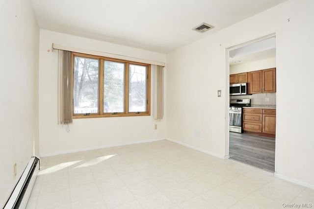 30 Bridle Road, Spring Valley, NY 10977