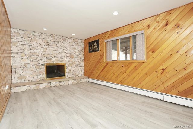 30 Bridle Road, Spring Valley, NY 10977