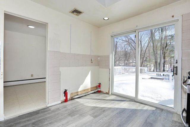 30 Bridle Road, Spring Valley, NY 10977