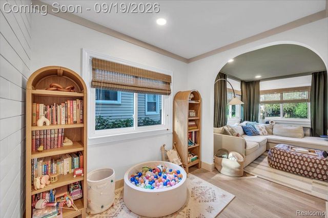 3072 Robina Avenue, Berkley, MI 48072