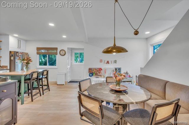 3072 Robina Avenue, Berkley, MI 48072