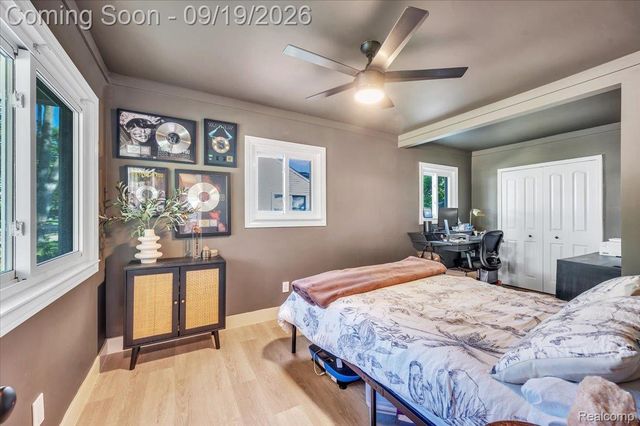3072 Robina Avenue, Berkley, MI 48072