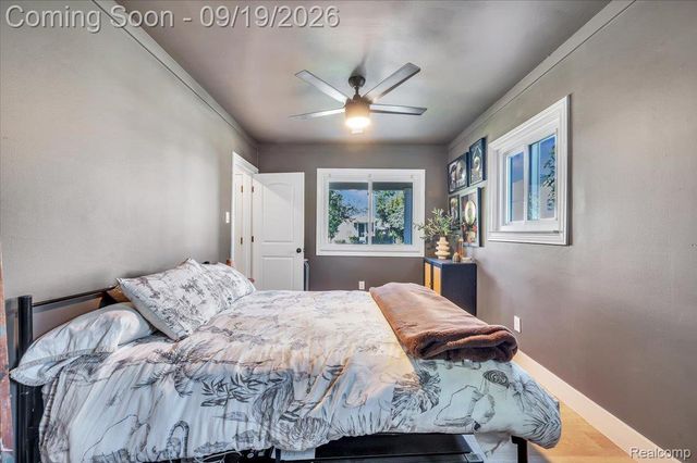 3072 Robina Avenue, Berkley, MI 48072
