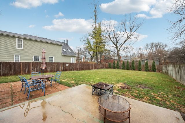 715 E Main Street, Barrington, IL 60010