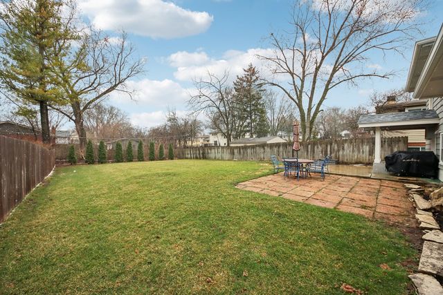 715 E Main Street, Barrington, IL 60010