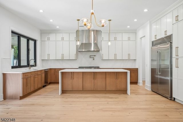 51 Herfort Rd, Wayne Twp., NJ 07470