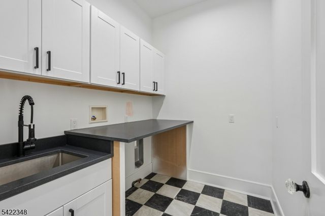 51 Herfort Rd, Wayne Twp., NJ 07470