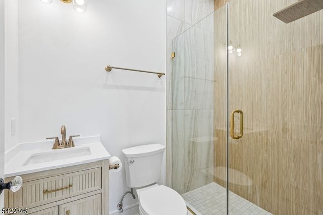 51 Herfort Rd, Wayne Twp., NJ 07470