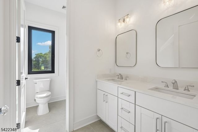 51 Herfort Rd, Wayne Twp., NJ 07470