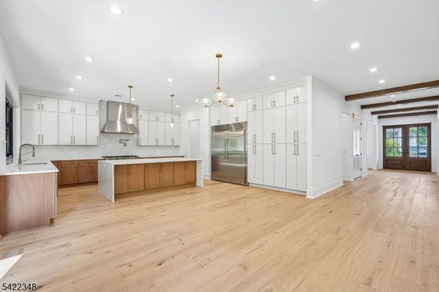 51 Herfort Rd, Wayne Twp., NJ 07470