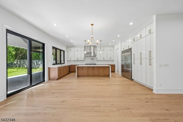 51 Herfort Rd, Wayne Twp., NJ 07470