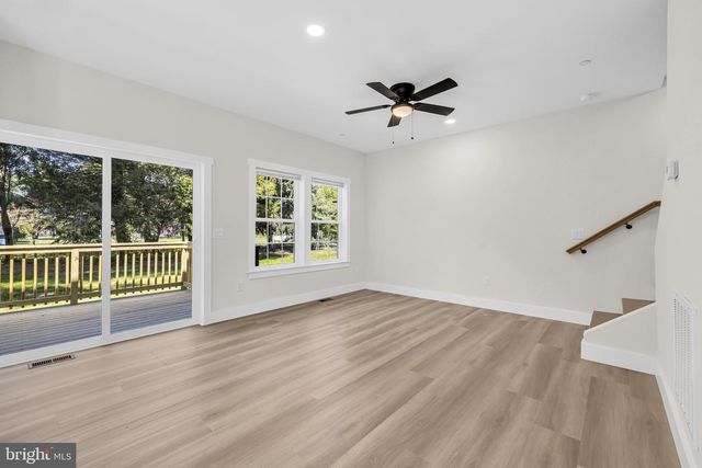 1 SUNRISE AVE, Ridgely, MD 21660