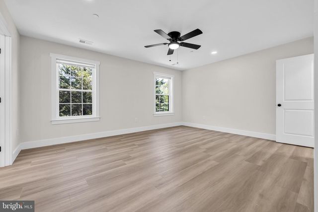 1 SUNRISE AVE, Ridgely, MD 21660