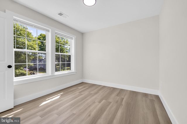 1 SUNRISE AVE, Ridgely, MD 21660