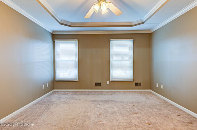 4604 Steep Ridge Ct, Louisville, KY 40299