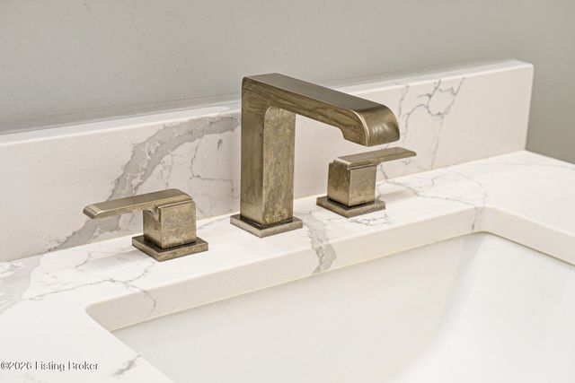 4604 Steep Ridge Ct, Louisville, KY 40299