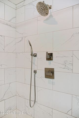 4604 Steep Ridge Ct, Louisville, KY 40299