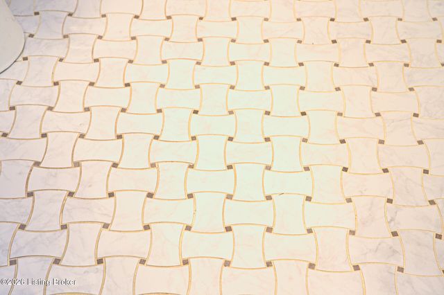 4604 Steep Ridge Ct, Louisville, KY 40299