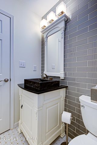 4604 Steep Ridge Ct, Louisville, KY 40299