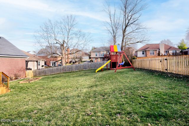 4604 Steep Ridge Ct, Louisville, KY 40299