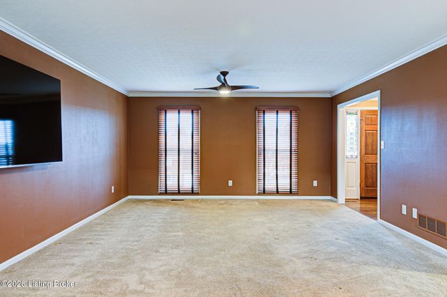 4604 Steep Ridge Ct, Louisville, KY 40299