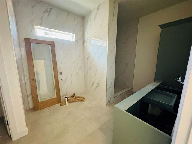 9301 Eliana Drive, Guthrie, OK 73044