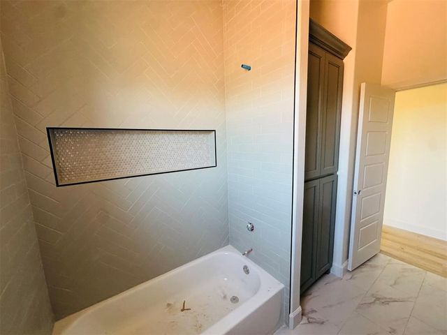 9301 Eliana Drive, Guthrie, OK 73044