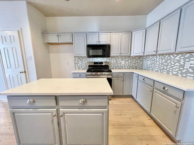 707 BELMARK CT, San Antonio, TX 78258