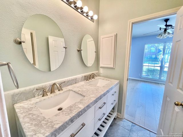 707 BELMARK CT, San Antonio, TX 78258