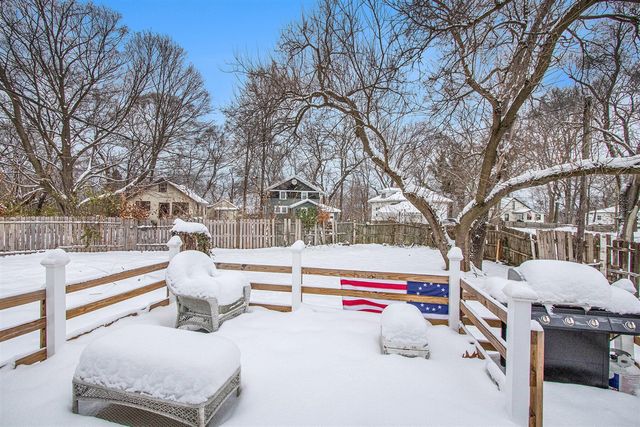 389 Parker Avenue, Benton Harbor, MI 49022