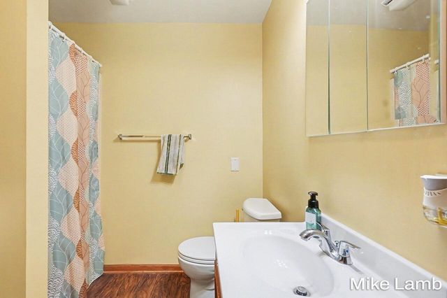 822 W 60th Street, Garfield Twp, MI 49337