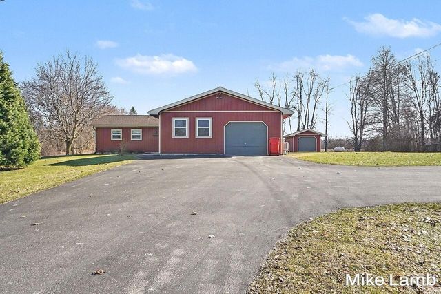 822 W 60th Street, Garfield Twp, MI 49337
