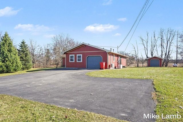 822 W 60th Street, Garfield Twp, MI 49337