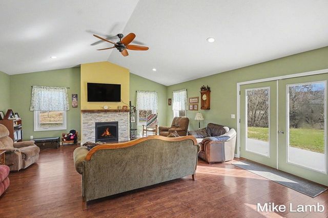 822 W 60th Street, Garfield Twp, MI 49337