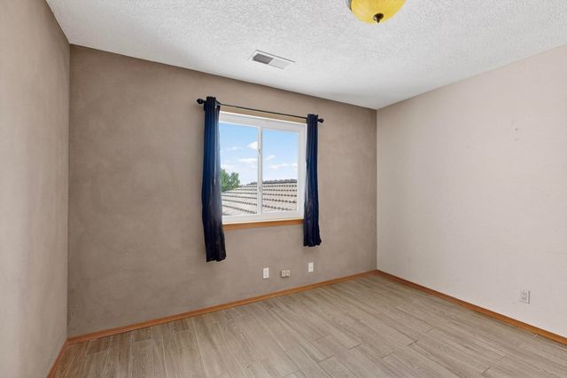 10339 Durham, Albuquerque, NM 87114